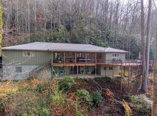 2001 Little Ellijay Rd, Franklin, NC 28734