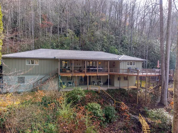 2001 Little Ellijay Rd, Franklin, NC 28734