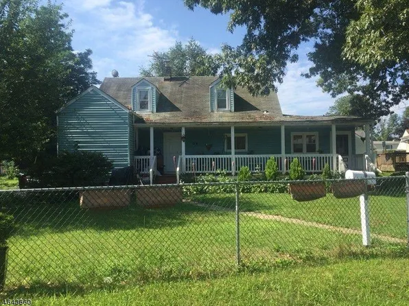69 Edgewood Ter, South Bound Brook, NJ 08880