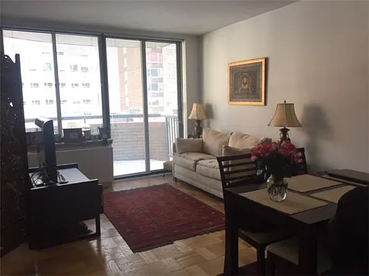 Rented by Sumitomo Real Estate Sales | media 61