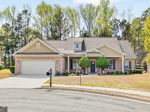 2607 Misty Rose Ln, Loganville, GA 30052