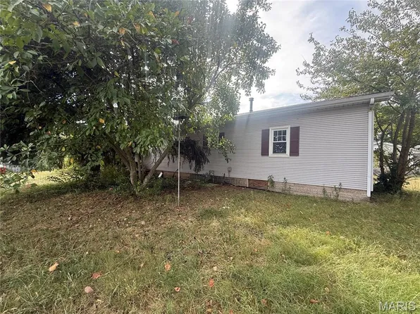 611 Main St, Galatia, IL 62935