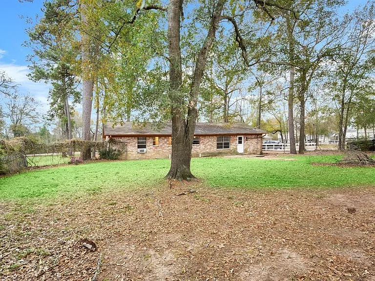 3699 Piney Point Rd — Photo 16