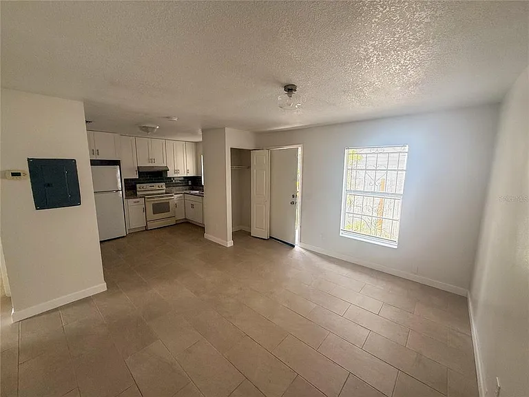 7517 Lakeshore Dr #A — Photo 2