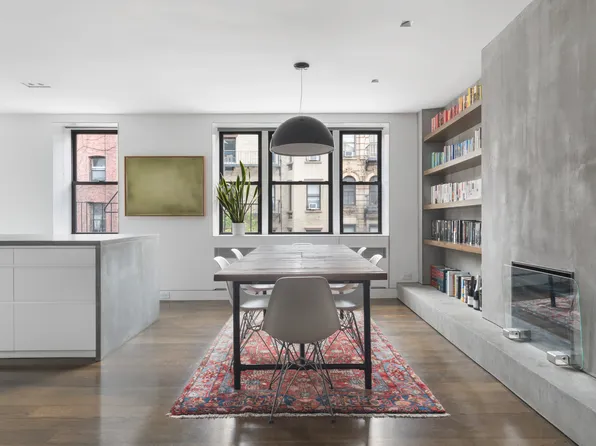 250 West 15th Street image 2 of 12