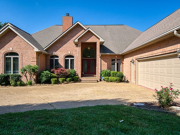 2nd image of 13 Flamingo Dr