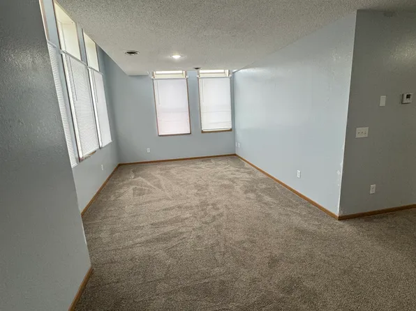 509 1/2 Sinclair Lewis Ave, Sauk Centre, MN