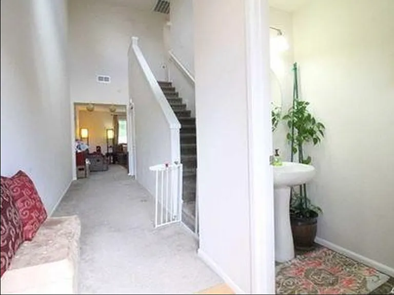 8020 NE 183rd St — Photo 4