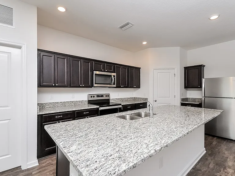 Riverstone — Photo 16