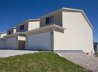 5004 Rock Springs St, Cheyenne, WY 82001