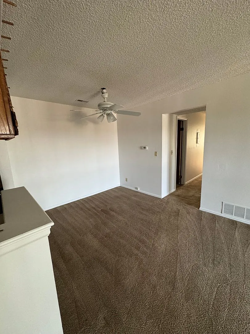 2 Bedroom, 2 Bath Condo On Southwest Side Of Colorado Springs, Move In Special — Photo 3