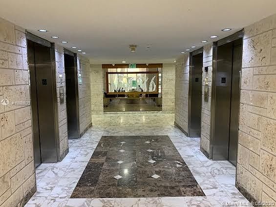 3rd image of 301 174th St APT 1409