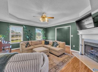 109 Costal Dr, Hazel Green, AL 35750