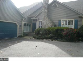 1723 Oak Hill Dr, Huntingdon Valley, PA