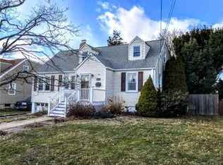 54 Fairlea Ave, Stratford, CT 06614