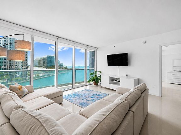 5th image of 495 Brickell Ave #Bay807