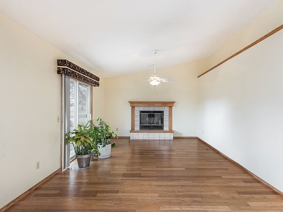 5th image of 307 E Central Ave #W