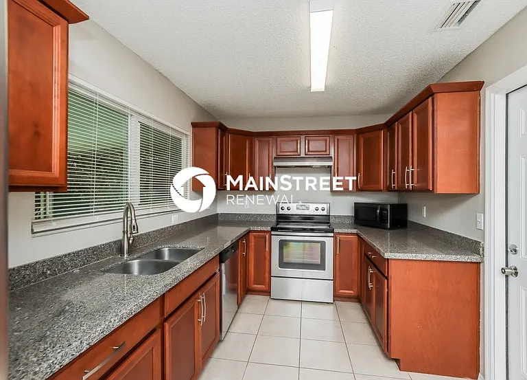 844 Sorrel St NW — Photo 6