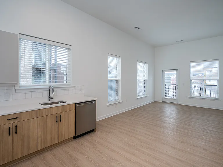 Wrighthaven Square Apartments — Photo 53