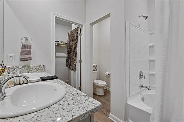 7472 1st Lake Dr — Photo 10