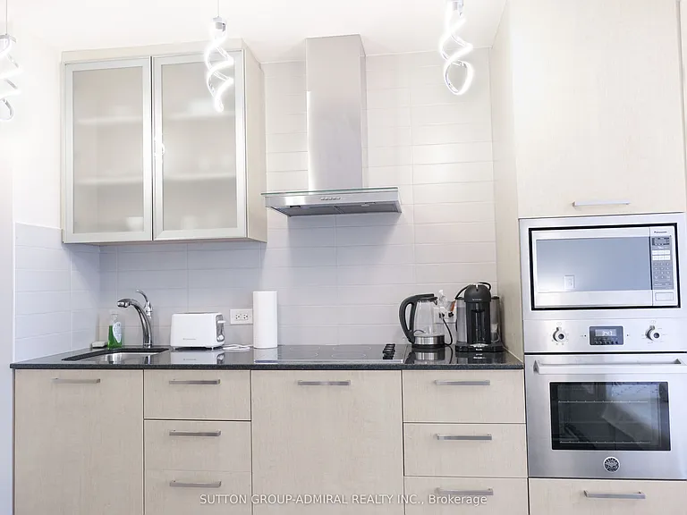 12 York St #4908 — Photo 5