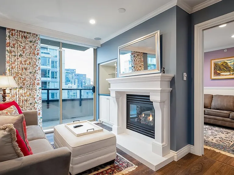 989 Richards St #2101 — Photo 4