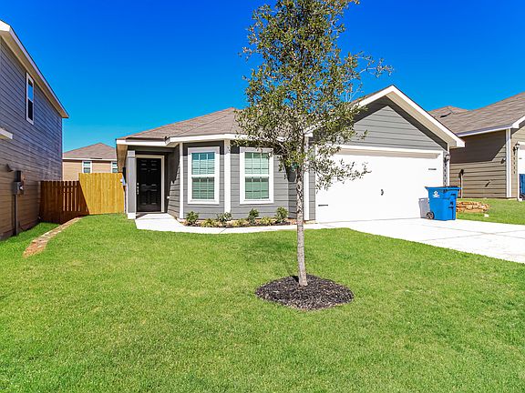 3rd image of 26840 Steinbeck Dr