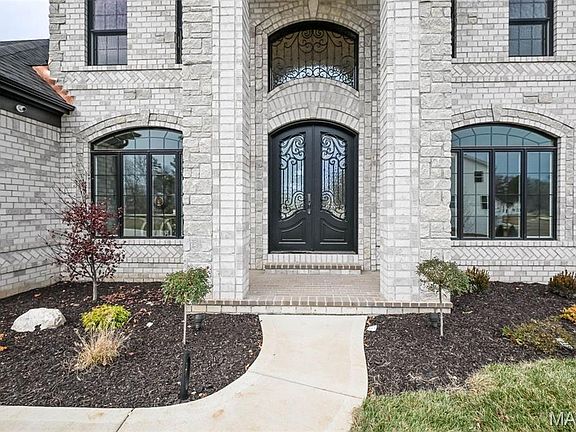 5th image of 744 Silver Buck Ln