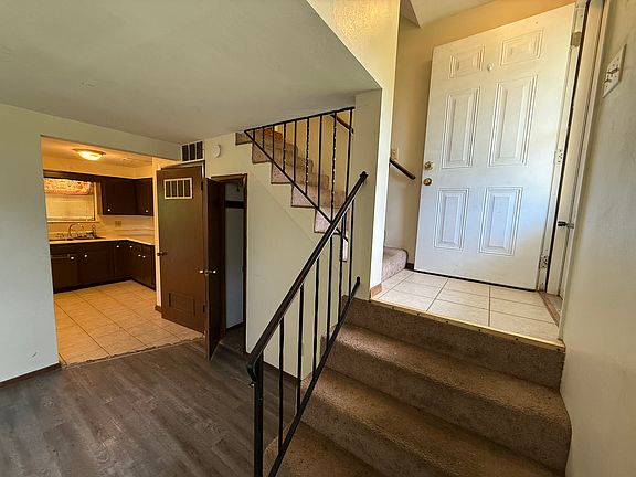 3rd image of 2907 W Scenic Dr #2907