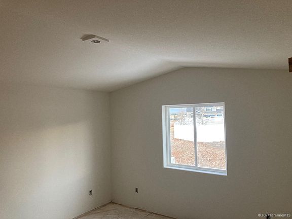 5th image of 4019 Cliff St