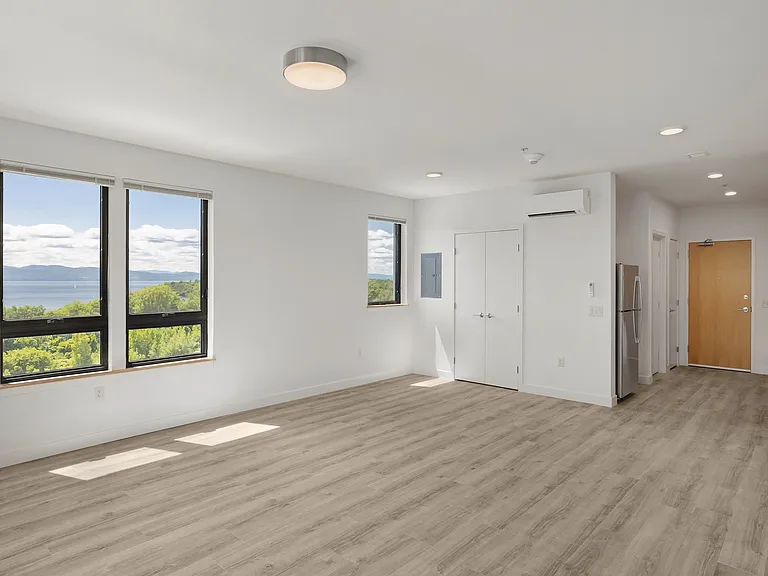 Sunset House — Photo 9