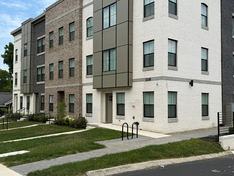 2209 Highland Ave — Photo 22