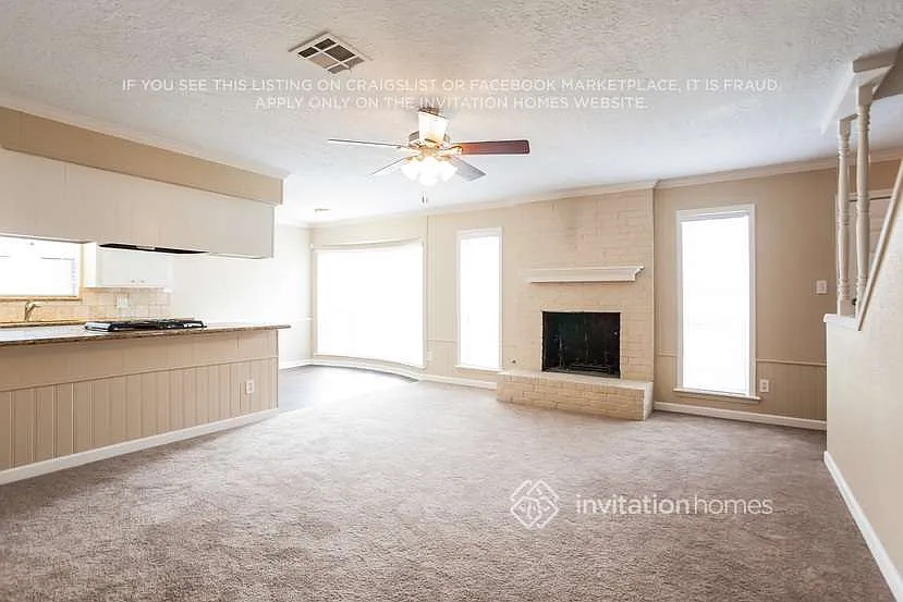 5103 Tashkent Dr Friendswood, TX 77546 — Photo 2