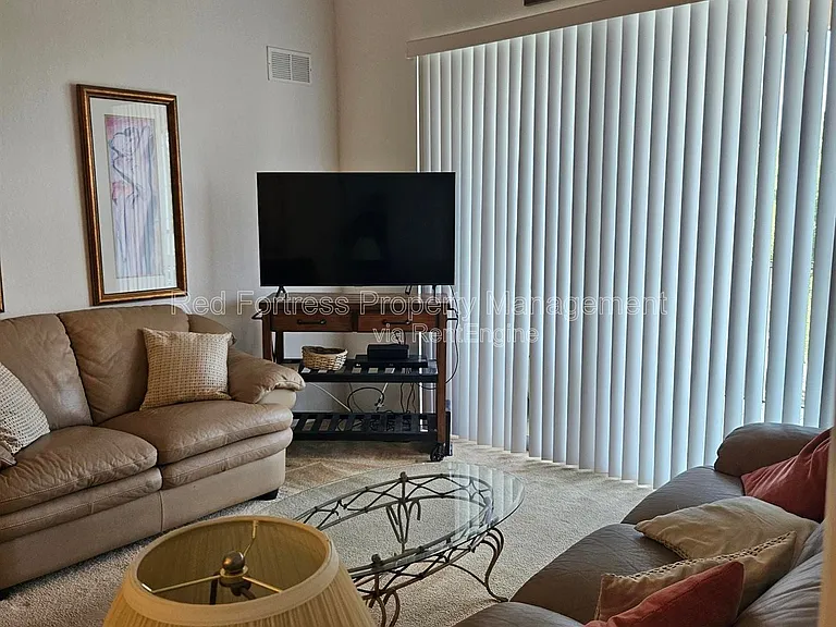 9055 Colby Dr #2221 — Photo 5