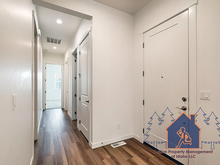 8548 W Lilburn St — Photo 5
