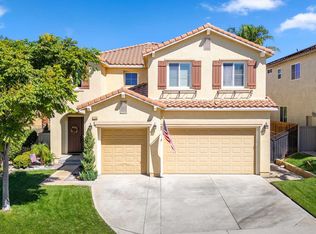 17205 Crest Heights Dr, Santa Clarita, CA 91387