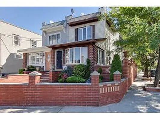Sold by Coldwell Banker Reliable Real Estate | media 2