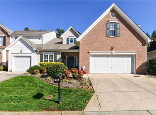 207 Misty Waters Ln, Jamestown, NC 27282