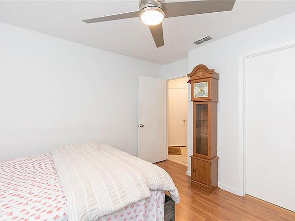 5th image of 8636 Mallard Reserve Dr Unit 201