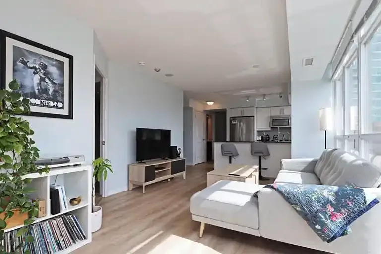 125 Western Battery Rd #610 — Photo 5