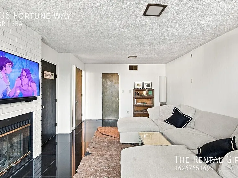 936 Fortune Way — Photo 45