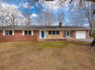 1145 27th Ave NE, Hickory, NC 28601