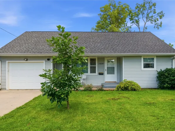 1606 Maplewood Dr NE, Cedar Rapids, IA 52402