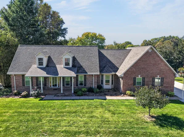 1415 Jamestown Ct, Cookeville, TN 38501