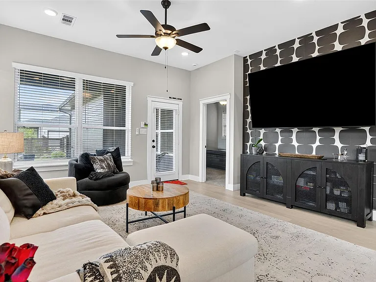 18403 Vivacious Ln — Photo 7