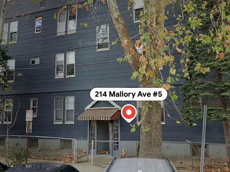 214 Mallory Ave #D — Photo 1