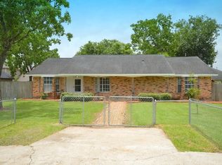 10625 Bois D Arc St, La Porte, TX 77571