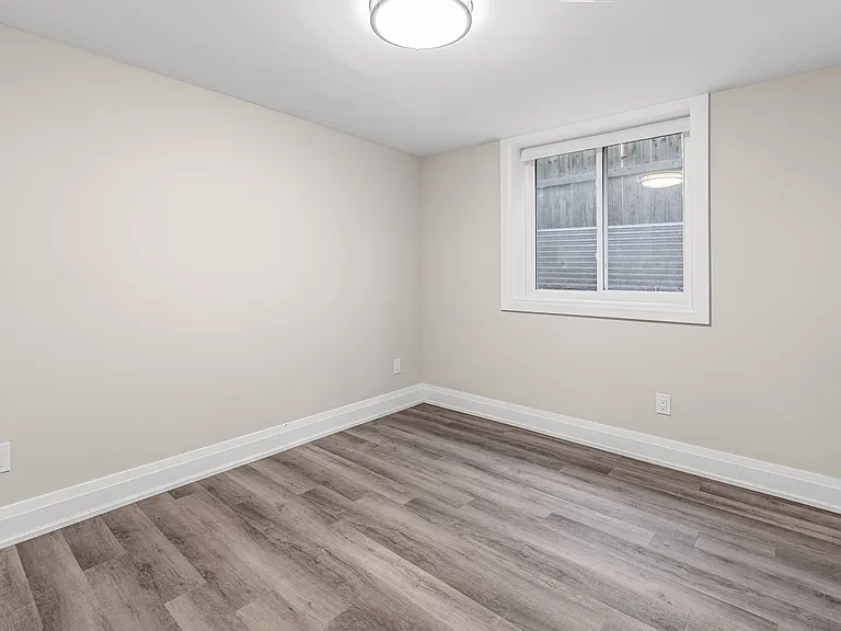 505 Churchill Ave N #5 — Photo 11