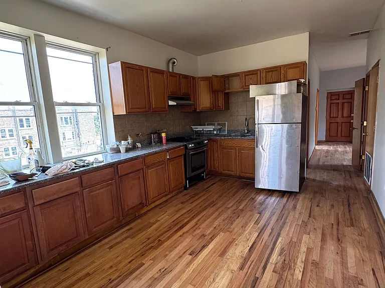2856 W Roosevelt Rd #3R — Photo 6