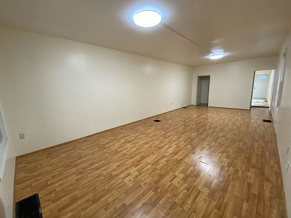 5th image of 630-632 Troy St #630